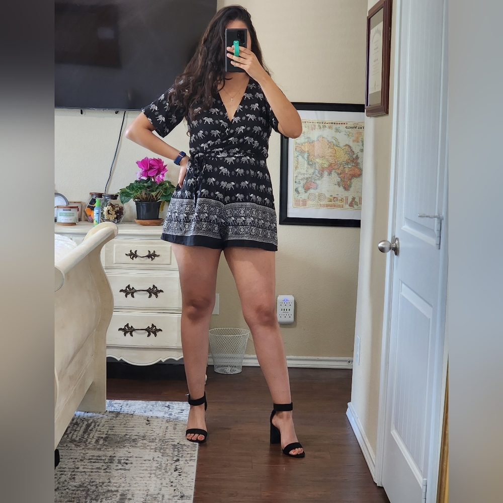 Elephant-print romper by Trixxi